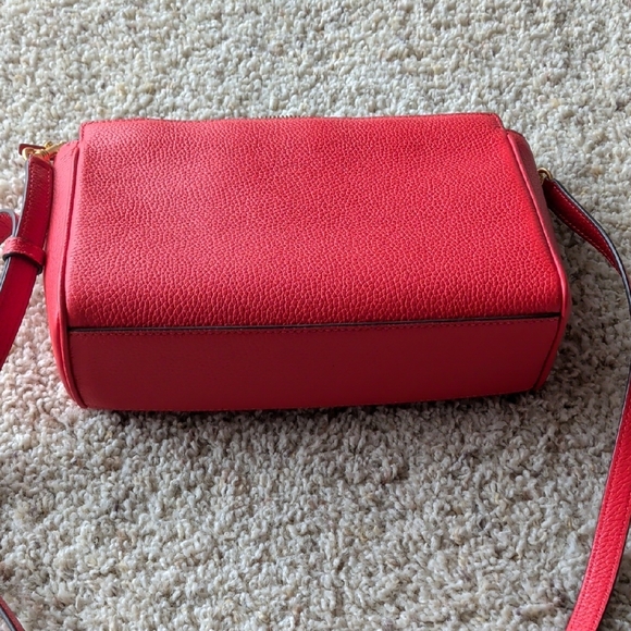 Tory Burch Red Textured Shoulder Bag - Picture 9 of 9